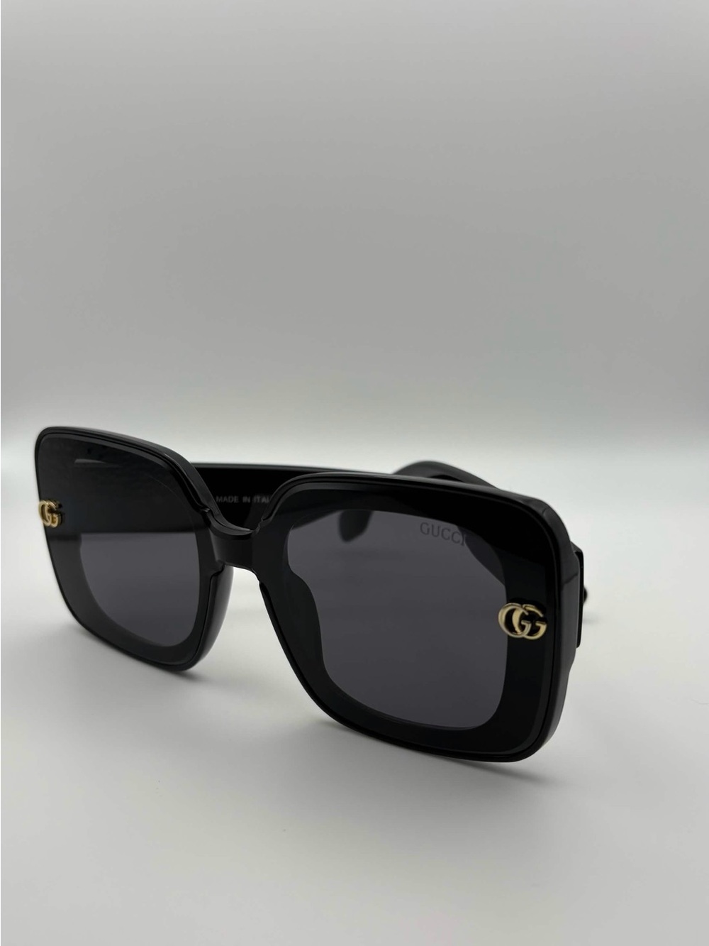 Gucci Black Sunglasses with Red Stripe and Gold GG Accent - Picture 2 of 6